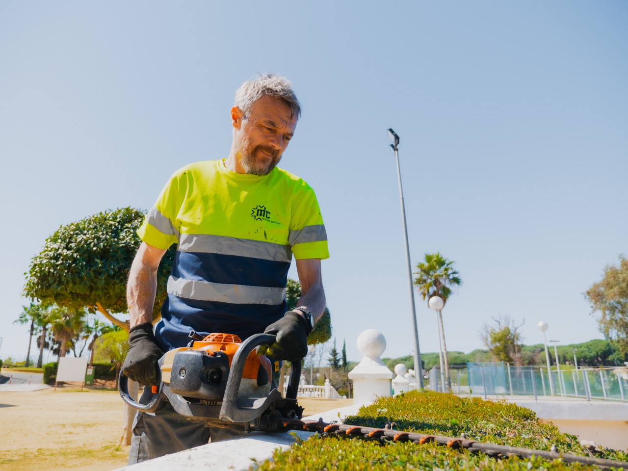 Cómo reducir los costes fijos de tu empresa externalizando servicios auxiliares